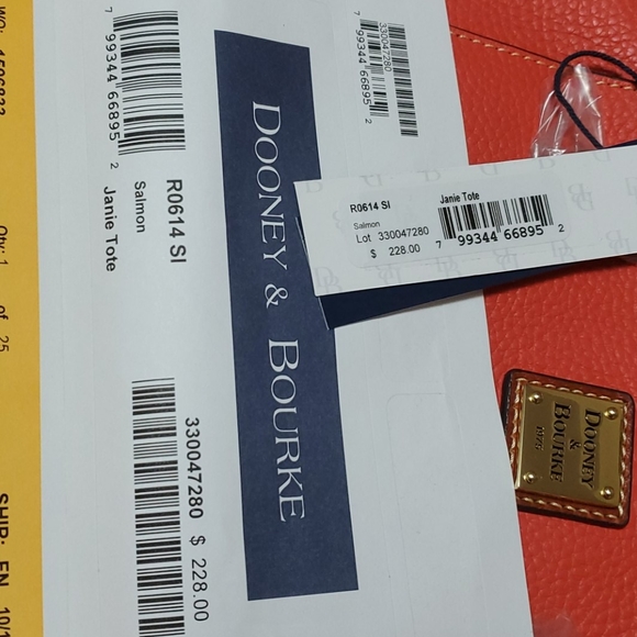 NWT Dooney & Bourke Pebble Grain Janie Tote - Picture 8 of 8